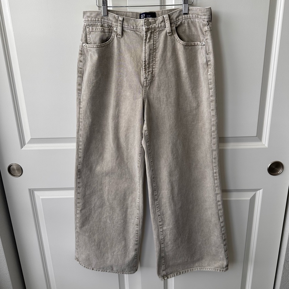 Women’s Gap Sz. 14/32R High Rise Wide-Leg Jeans in Khaki